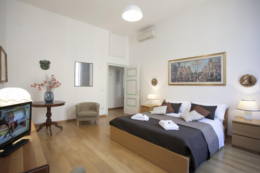 House Paganica Apartment Rome Room photo